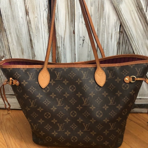 Louis Vuitton Handbags - LV TOTE BAG